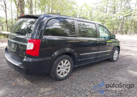 2016 Chrysler Town & Country Touring from USA, damaged, VIN 2C4RC1BGXGR300272